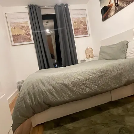 City View Luxury Apartment-3